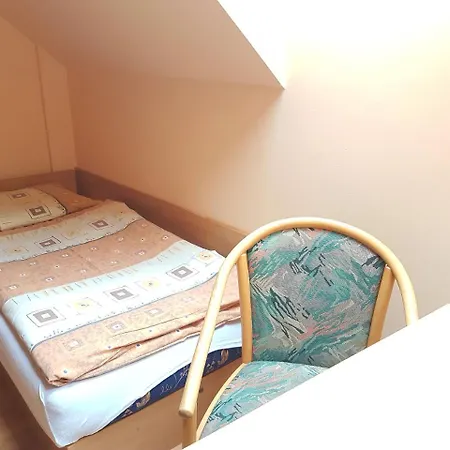 Gosciniec Jurajski *