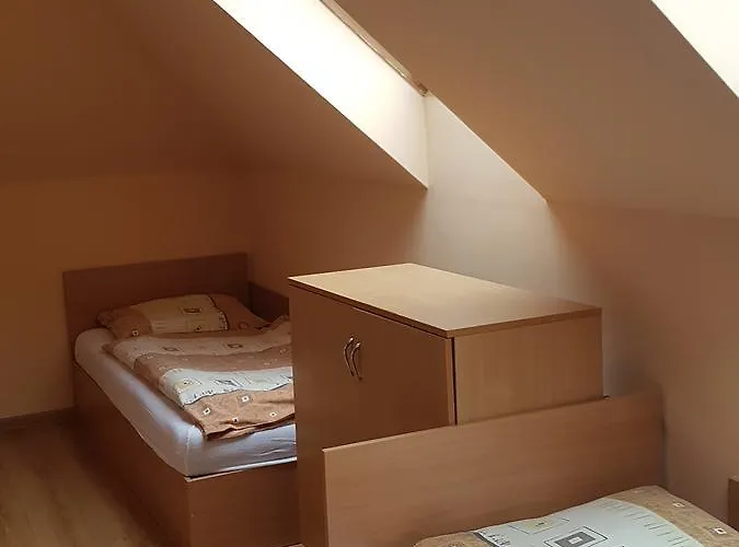 Gosciniec Jurajski *