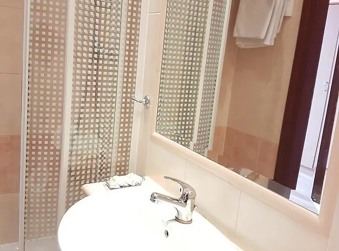 Gosciniec Jurajski * クロチツェ