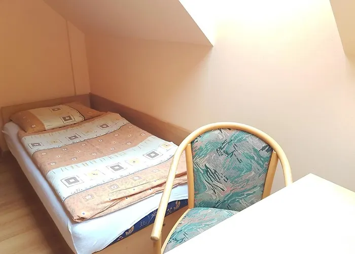 Gosciniec Jurajski *